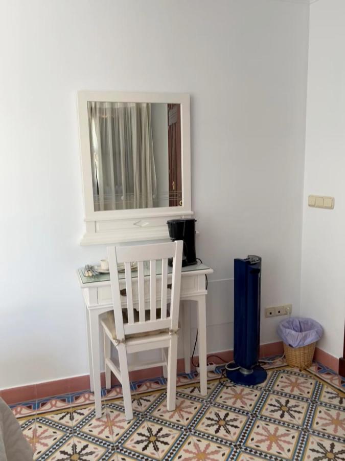 Apartamentos Trujillo طريفة المظهر الخارجي الصورة