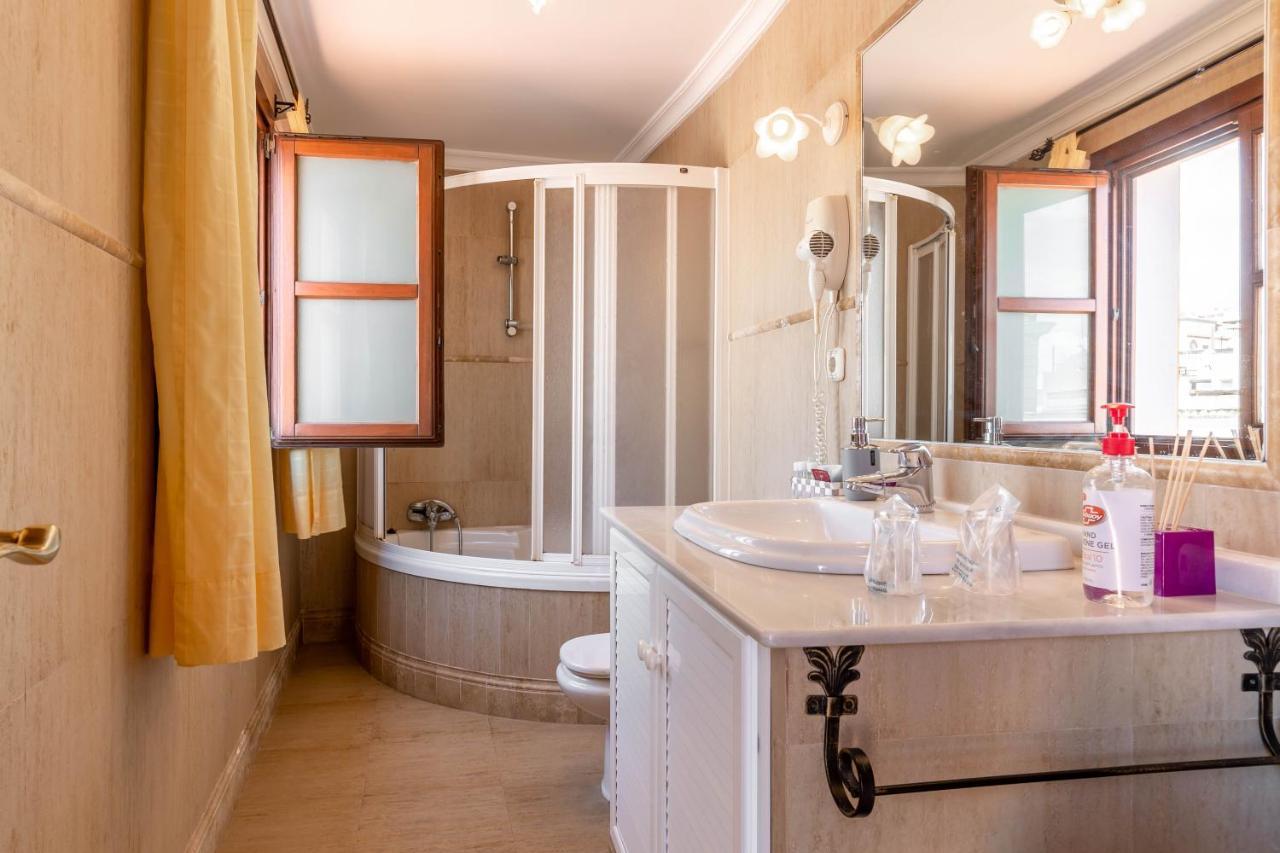 Apartamentos Trujillo طريفة المظهر الخارجي الصورة