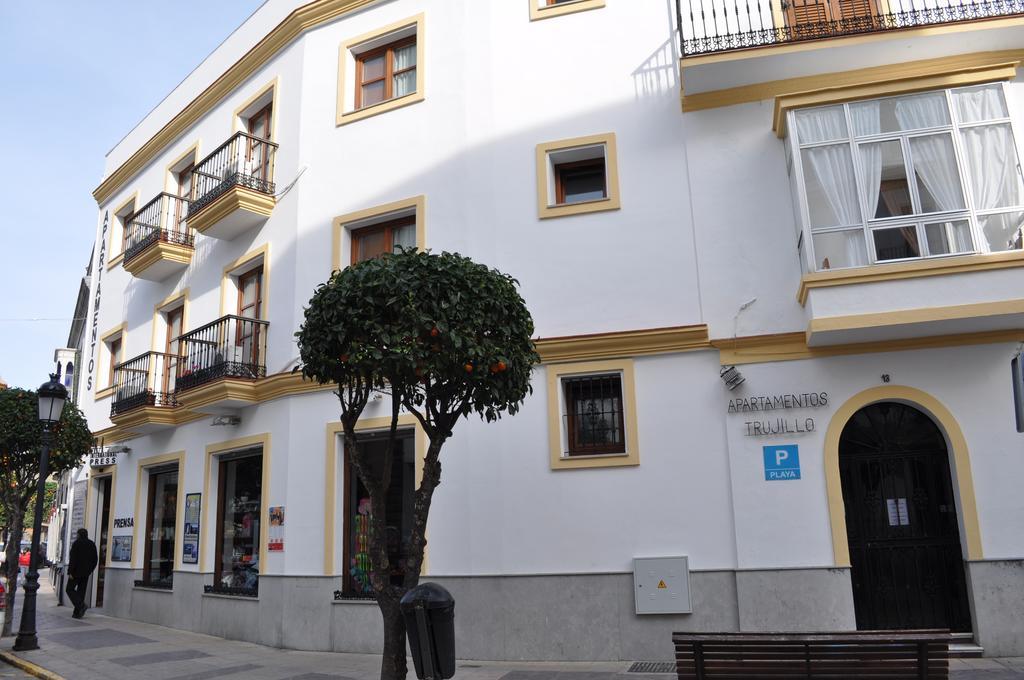 Apartamentos Trujillo طريفة المظهر الخارجي الصورة